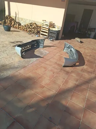 Parachoques Audi Gris 1.9