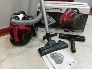 Aspirador Rowenta Rojo y Negro