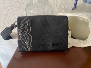 Bolso Desigual Negro con Mariposa