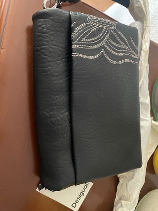 Bolso Desigual Negro con Mariposa