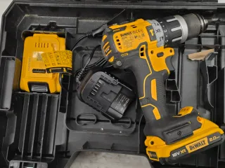 Taladro Percutor DeWalt 18V XR Sin Escobillas