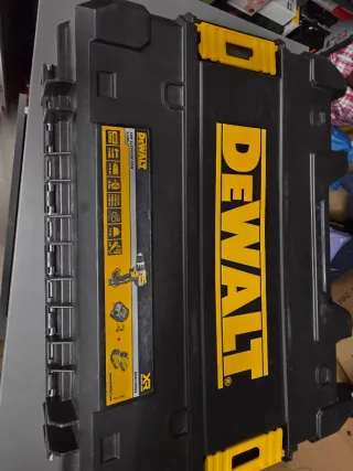 Taladro Percutor DeWalt 18V XR Sin Escobillas