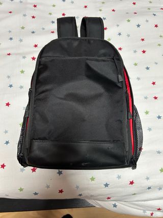 Canon EOS 2000D + Objetivo EF-S 18-55mm