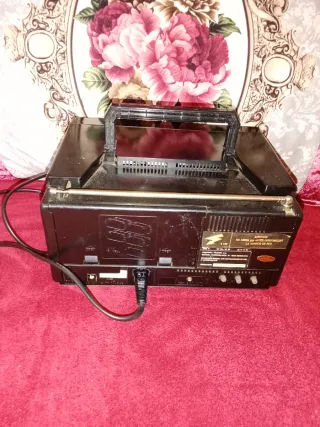 TV Radio Cassette Antigua luxicolor