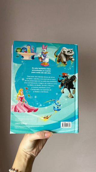 Libro 365 cuentos Disney