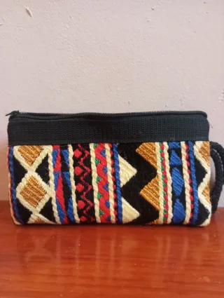 Neceser estampado étnico