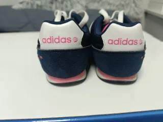 Zapatillas Mujer Marca Adidas, Talla 38.
