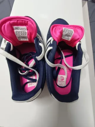 Zapatillas Mujer Marca Adidas, Talla 38.