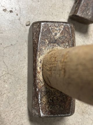 Conjunto de maza, hacha y martillos