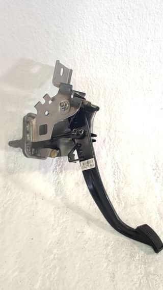 PEDAL EMBRAGUE KIA SPORTAGE