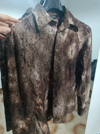 Camisa hombre marrón y dorada