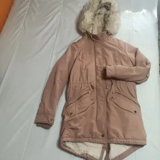 Parka Chaquetón Rosa con Capucha y Cremalleras