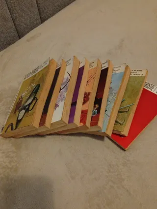 Lote libros Agatha cristi