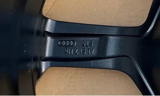 Llantas Audi 8,5x19 ET39 5x112 57 Originales RS