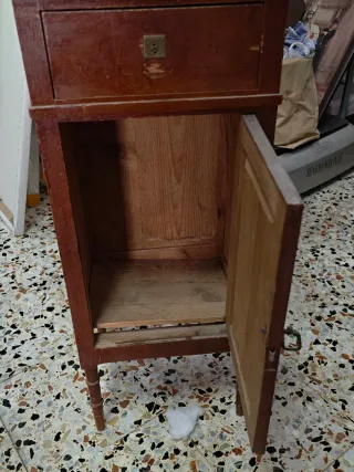 Mueble antiguo madera y mármol