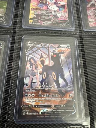 Carta Pokémon Umbreon V TG22/TG30