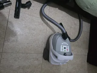 Aspiradora Nilfisk One Gris