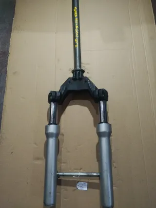 Horquilla Piaggio Hexagon GTX