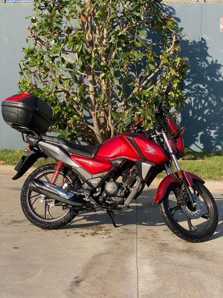 Honda CB 125cc Naked Roja Moto Nueva