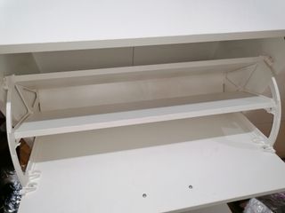 Zapatero blanco de madera nuevo