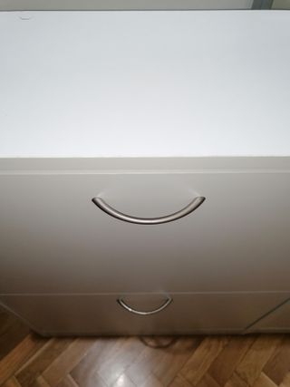 Zapatero blanco de madera nuevo