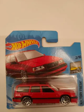 Hot Wheels Volvo 850 Estate Rojo 2/10