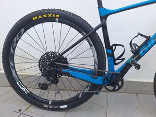 Bicicleta MTB Giant XTC Advanced 29ER0 CARBONO