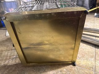 Jaula estilo chino dorada y plateada