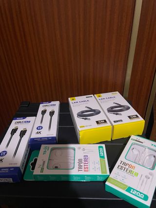 Lote di cavi HDMI e LAN + Cuffie