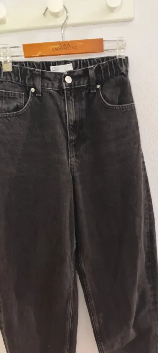 Pantalón vaquero negro