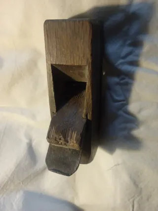 Cepillo de carpintero de madera