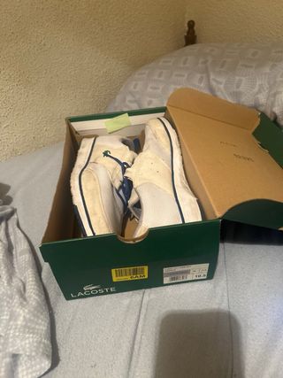 Tenis Lacoste Beige y Blanco