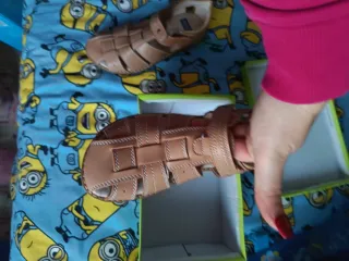 Sandalias niño marrones Sin estrenar Talla 31