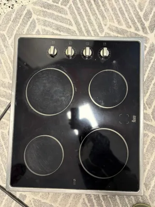 Placa vitrocerámica Teka 4 fuegos