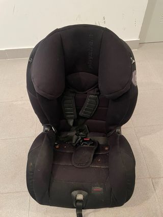 Silla de coche negra para bebé