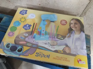 Proyector Dibujo Disney Stitch Lisciani