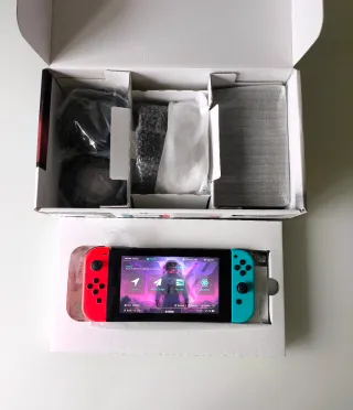Switch Roja/Azul + 128 GB mSD + Muchos juegos
