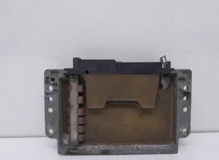 Renault 1137207 centralita motor 7700105979 megane