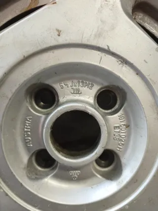 4 Llantas Originales VW Polo 86C