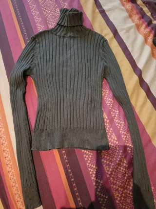 Jersey cuello alto gris