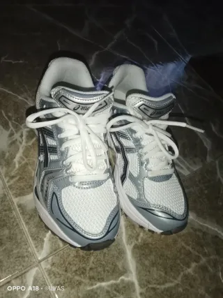 Zapatillas Asics Kayano 14 Plata/Blanco