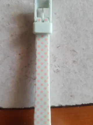 Reloj de pulsera Objects blanco y puntos rosa