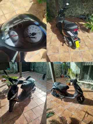 Piaggio Zip 125cc 4T Scooter 221km