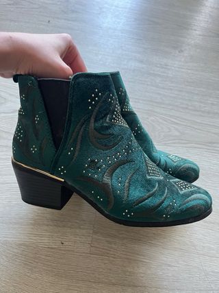 Botas Verdes de Veludo