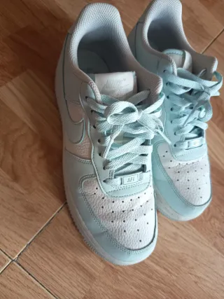 Nike Air Force 1 Teal y Blanco