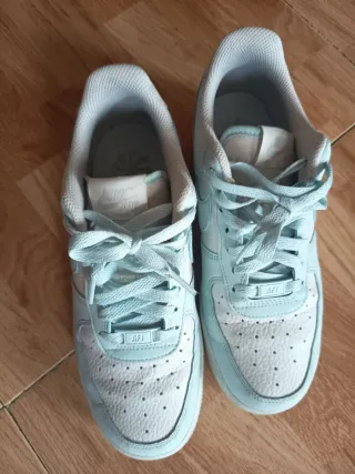 Nike Air Force 1 Teal y Blanco