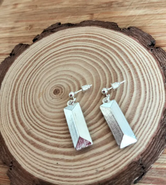 Pendientes plateado y cristal verde.