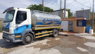 Transporte de agua potable para depositos,piscinas
