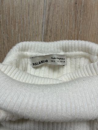 Jersey Blanco Cuello Alto Pull&Bear Punto
