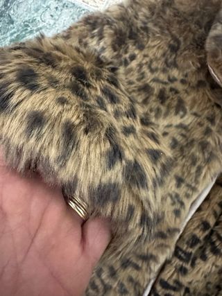 Abrigo pelo animal print niña